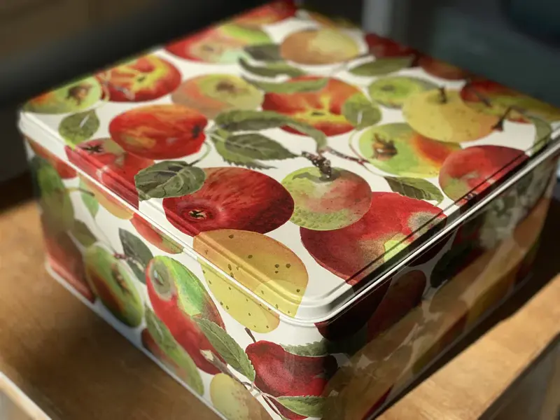 Foto 3 Square tin Fruits L