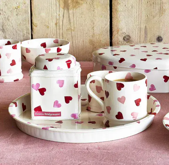 Foto 1 Pink Hearts Dome Lid Tin