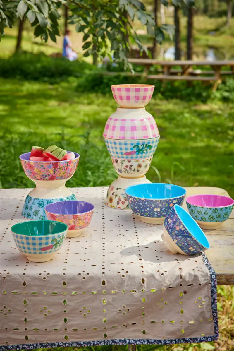 Foto 3 Melamine kom M Radish