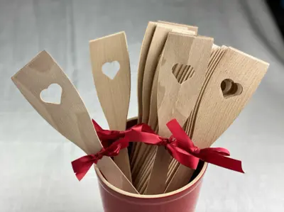 Foto van Houten hartjesspatel