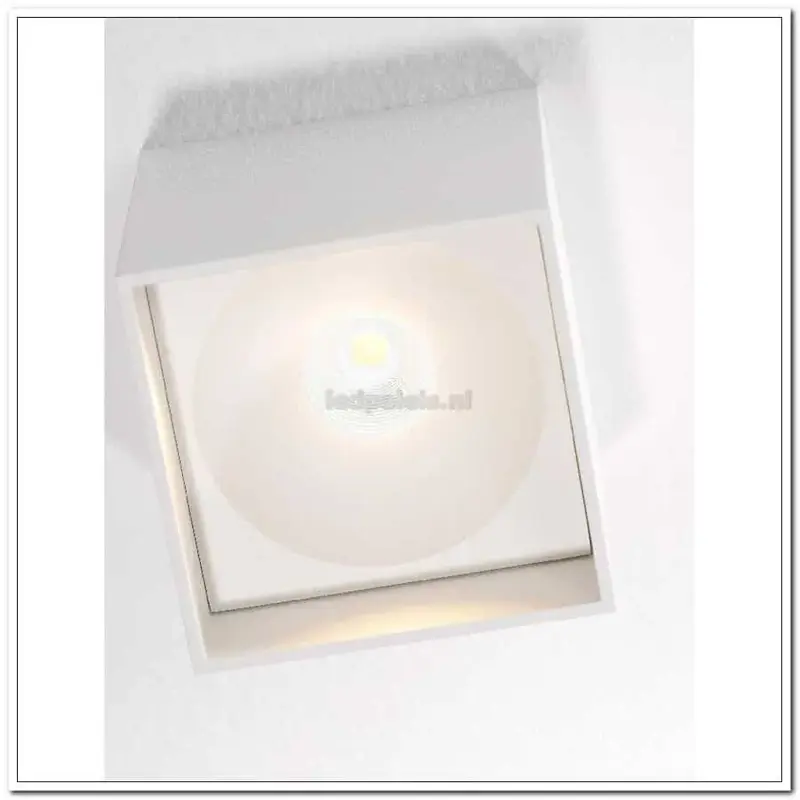 Foto 7 PLafondlamp spot wit "Brock" 10x10x10cm LED 7W dimbaar