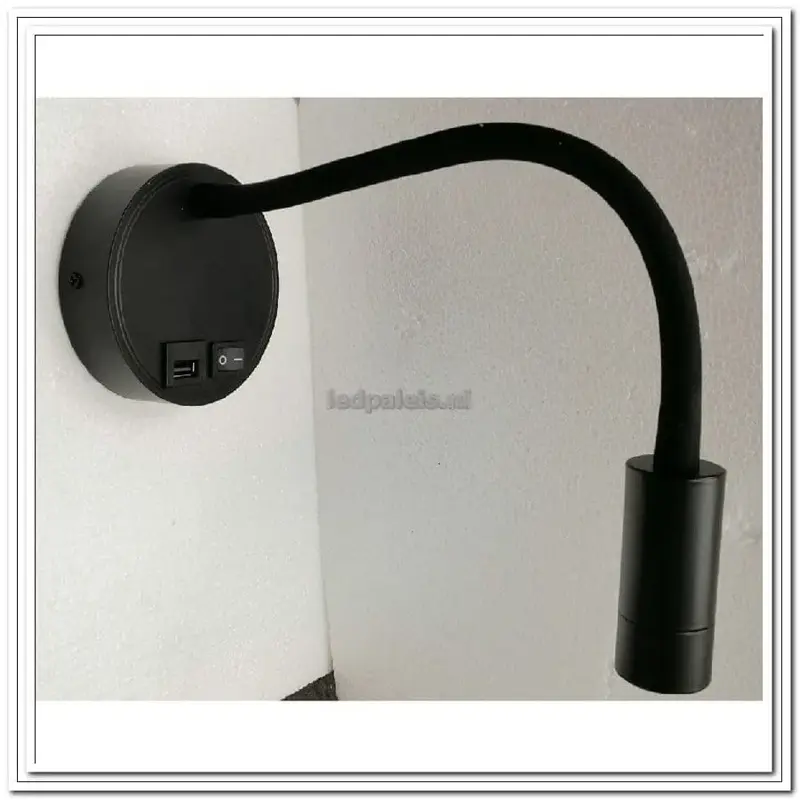 Foto 1 Wandspot LED met usb oplader zwart 3w 2700k rond