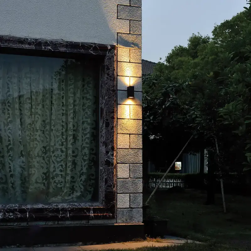 Foto 2 Buitenlamp Logan 1497ZW Zwart Buitenlampen 1497ZW