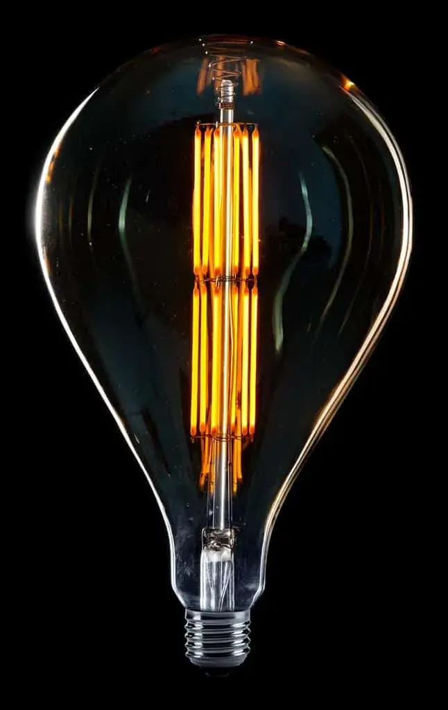 Foto 1 Standaard XXL Filament LED E27 240v 10w/2200k dimbaar goud T75x320mm