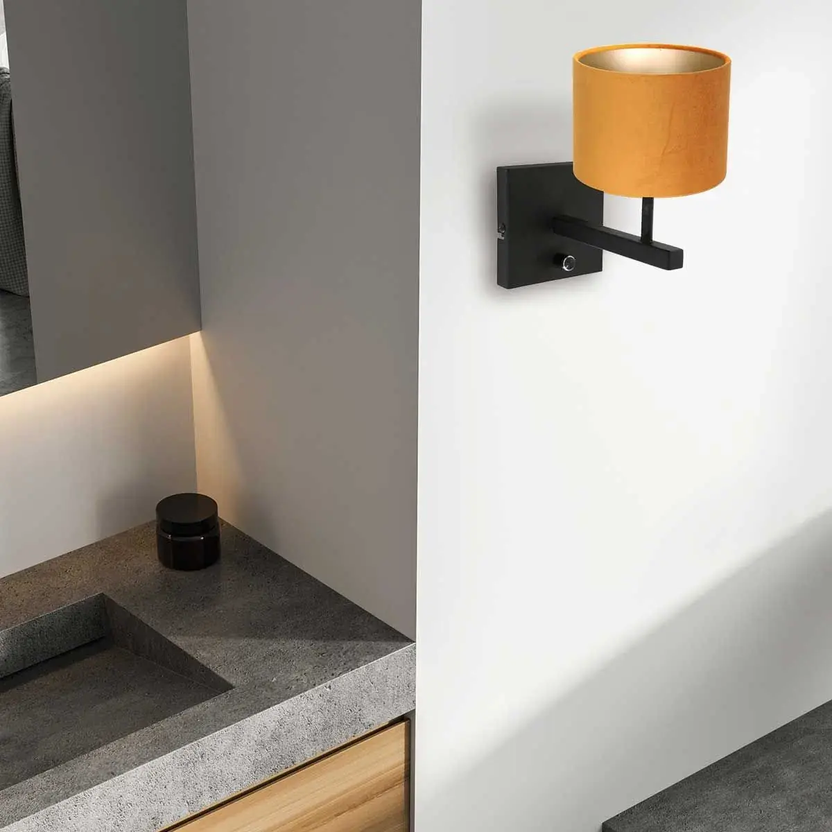 Foto 2 Wandlamp Stang 8176ZW Zwart + Kap Velours Goud Stang 8176ZW