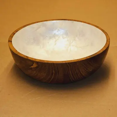 Foto van Houten bakje ingelegd met schelpen 18cm