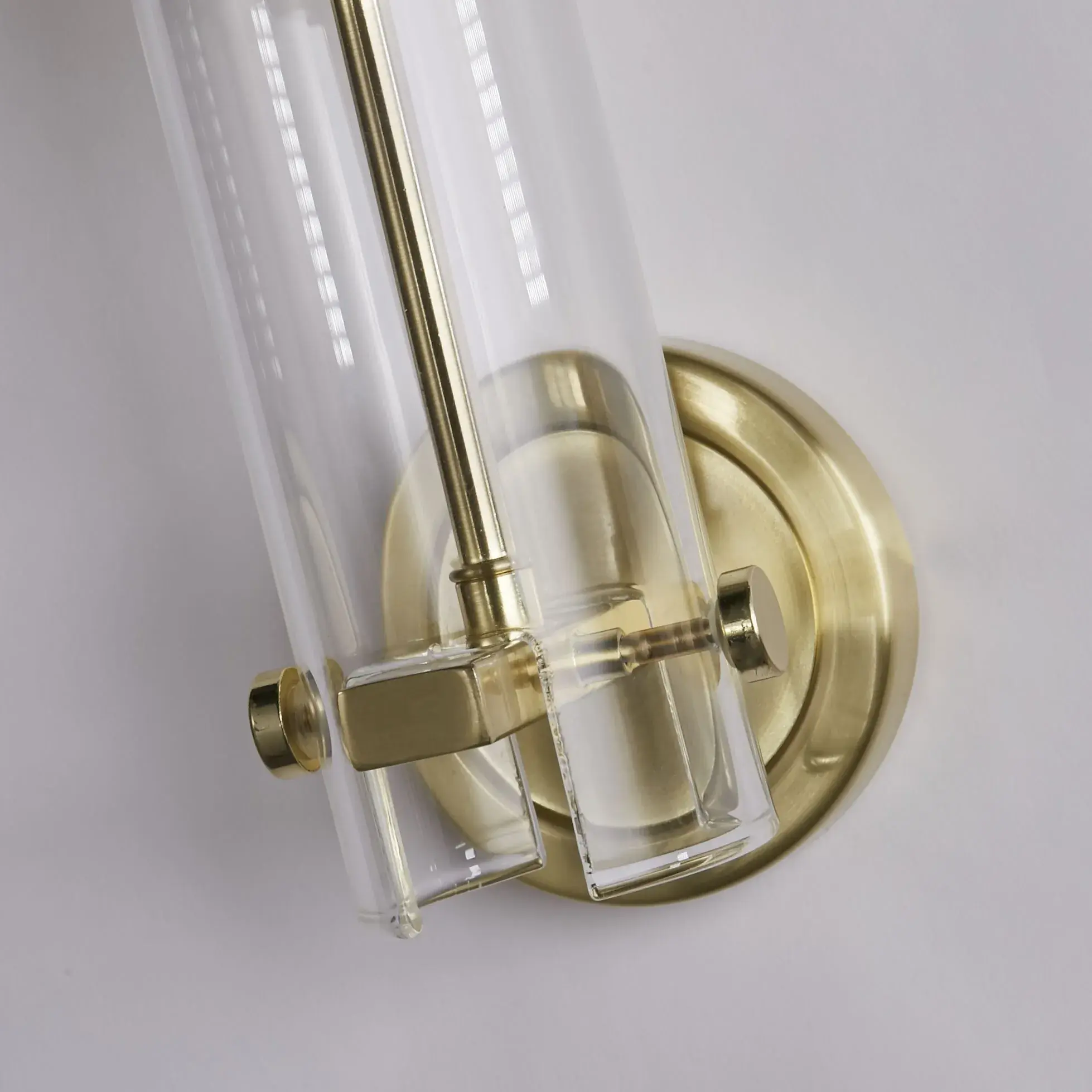 Foto 3 Scope Bathroom Wall Light - Satin Brass & Clear Etched Glass