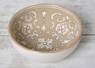 Foto van Schaaltje Nejma Beige L