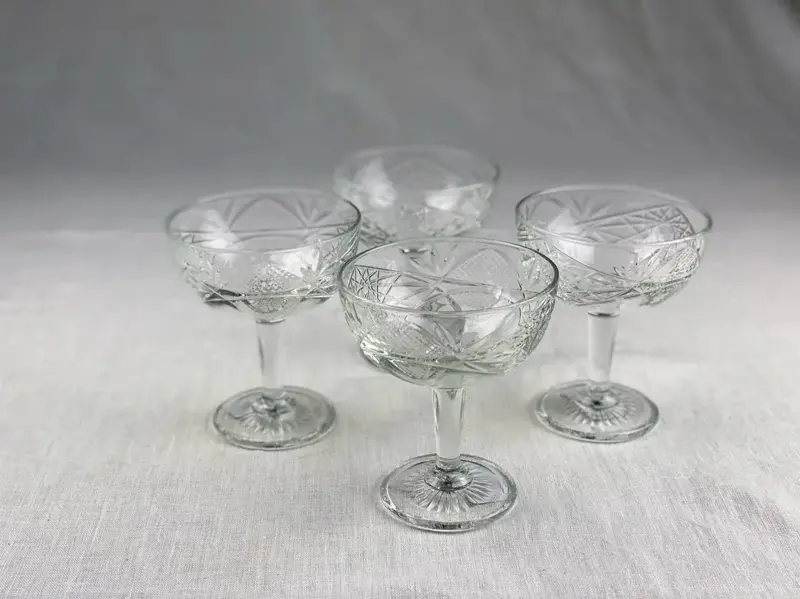 Foto 3 Champagne coupe