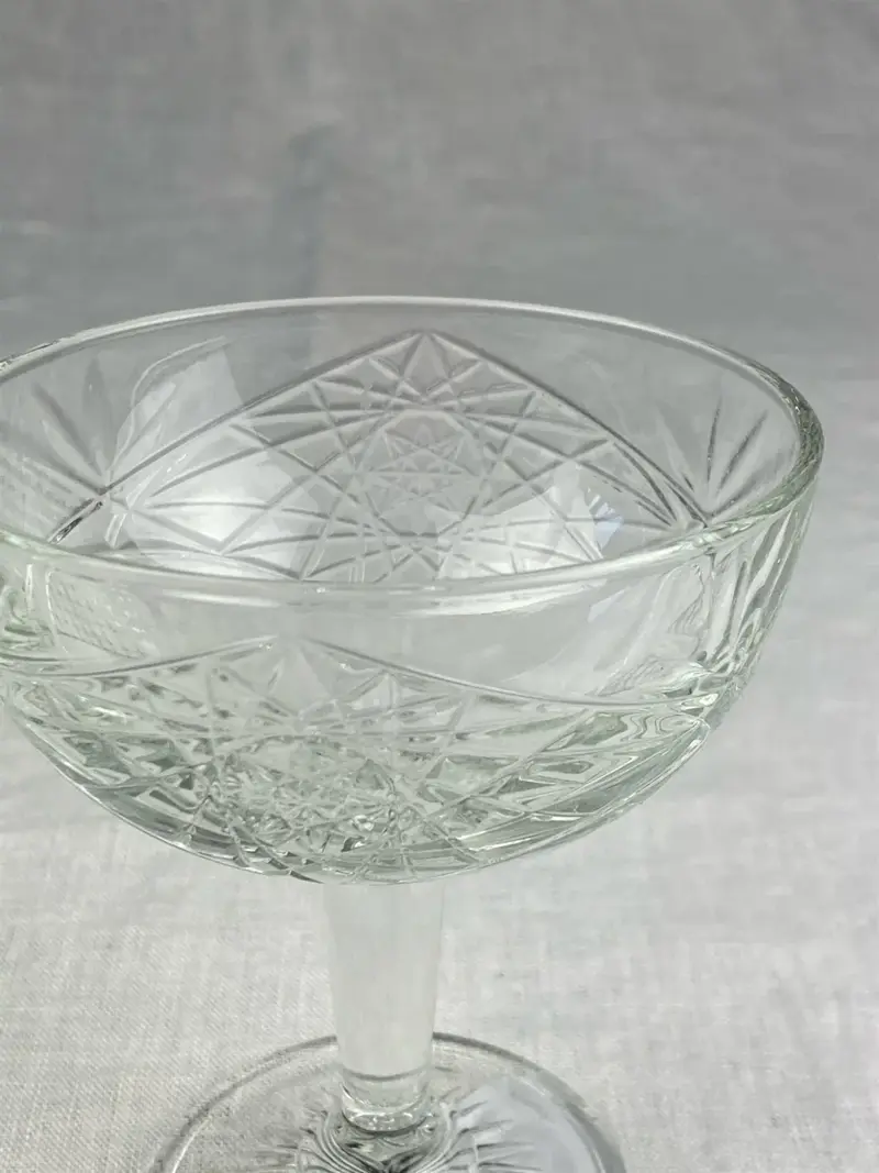 Foto 4 Champagne coupe