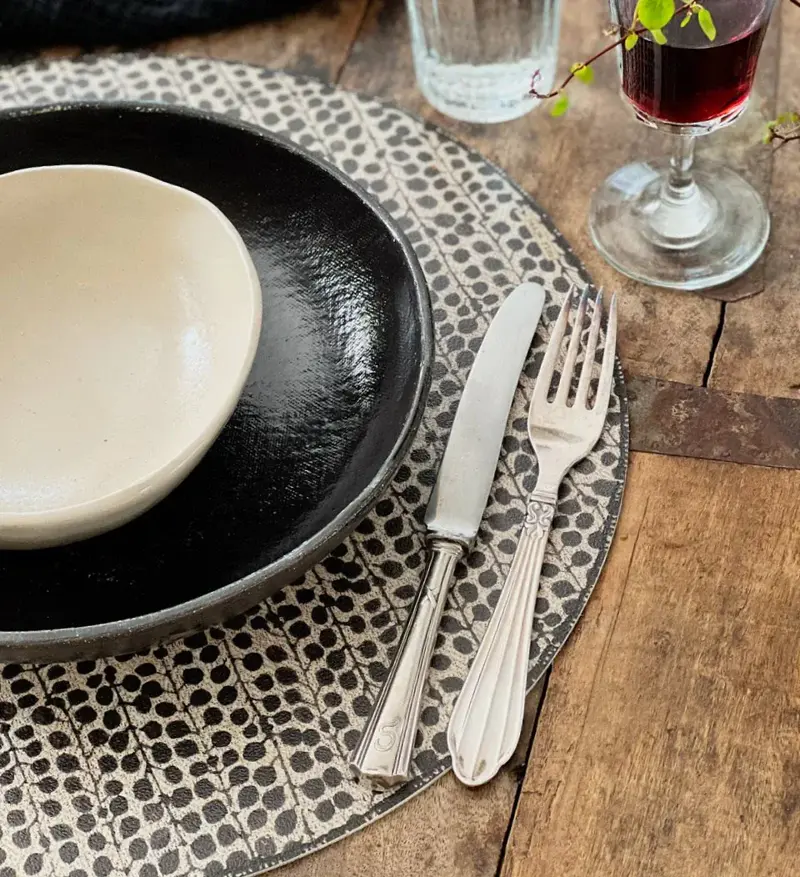 Foto 2 Placemat Poppy Black Round