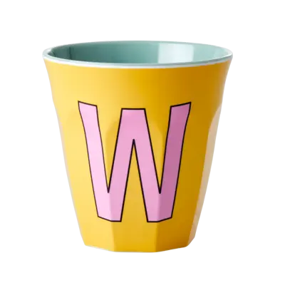 Foto van Melamine alfabet beker Pink W