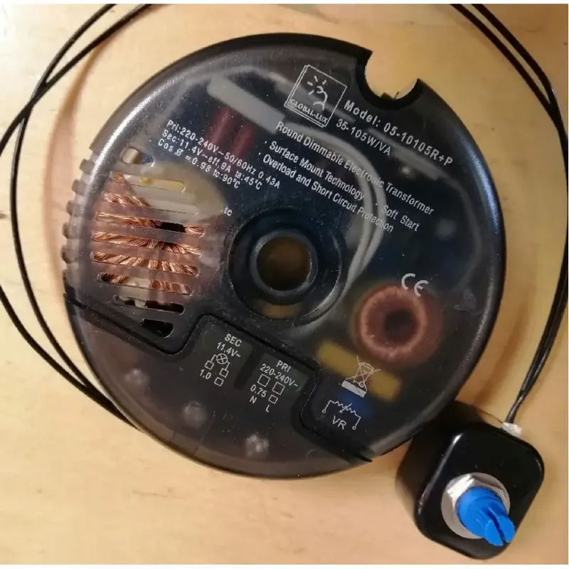 Foto 1 Trafo rond electronisch 12V 35/105W met potmeter 25x85mm 05-10105R+P