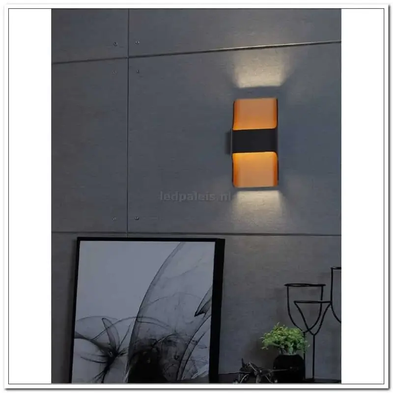 Foto 8 Wandlamp zwart goud up down Dallas IP54 LED 2x8W 2700K 1440lm dimbaar