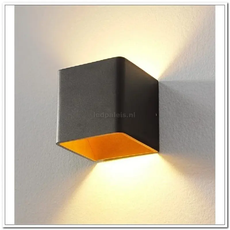 Foto 1 WL zwart/goud 1l "Fulda" 10x10x10cm LED 6W 2700K 500lm dimbaar
