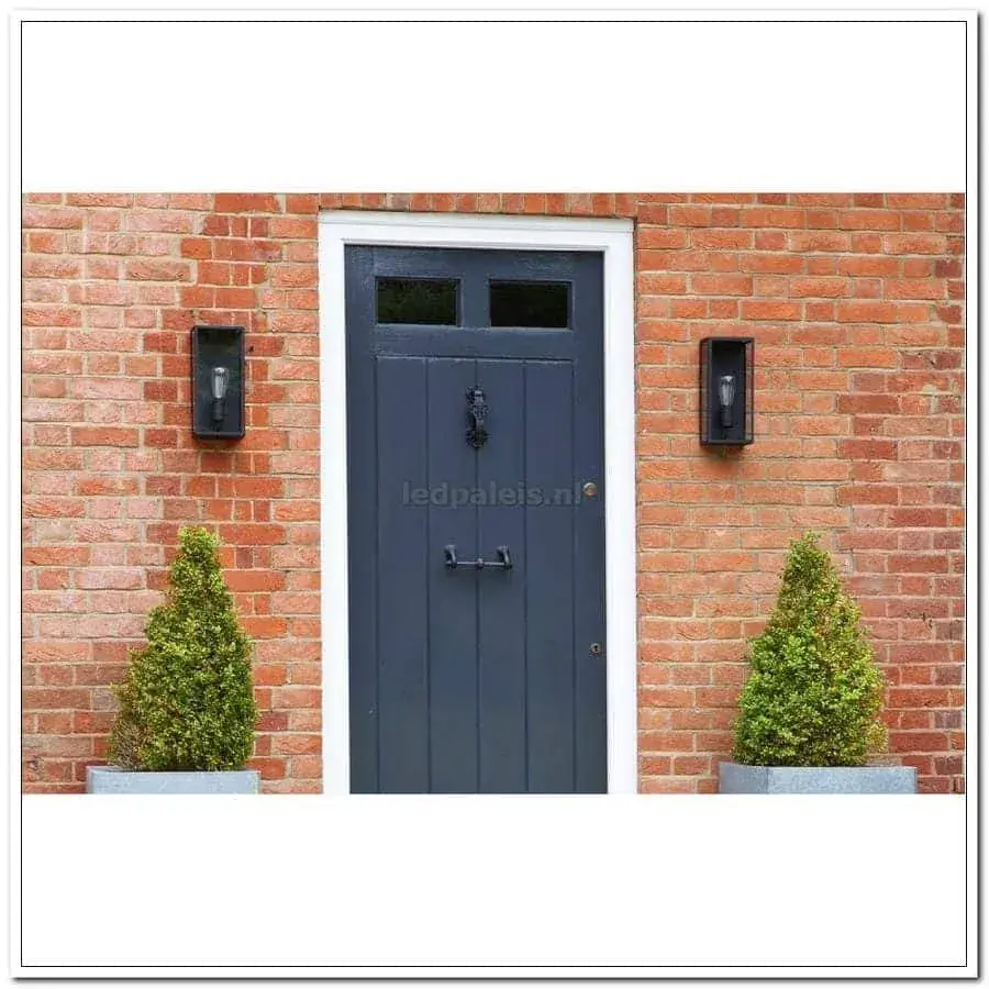 Foto 3 WL Rowin LED zwart buitenlamp 16x14x32cm LED 3W 3000K IP44