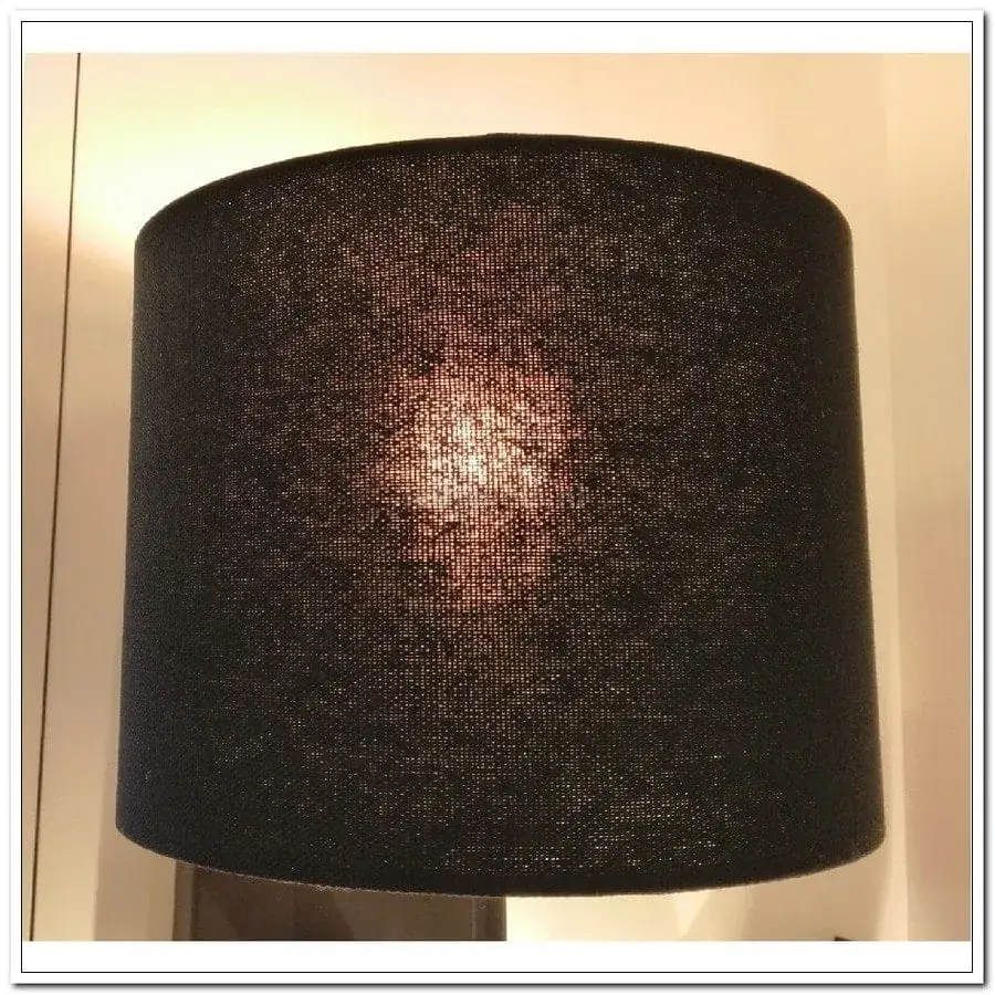 Foto 2 wandlamp led 3w e27 met USB oplader met zwarte kap