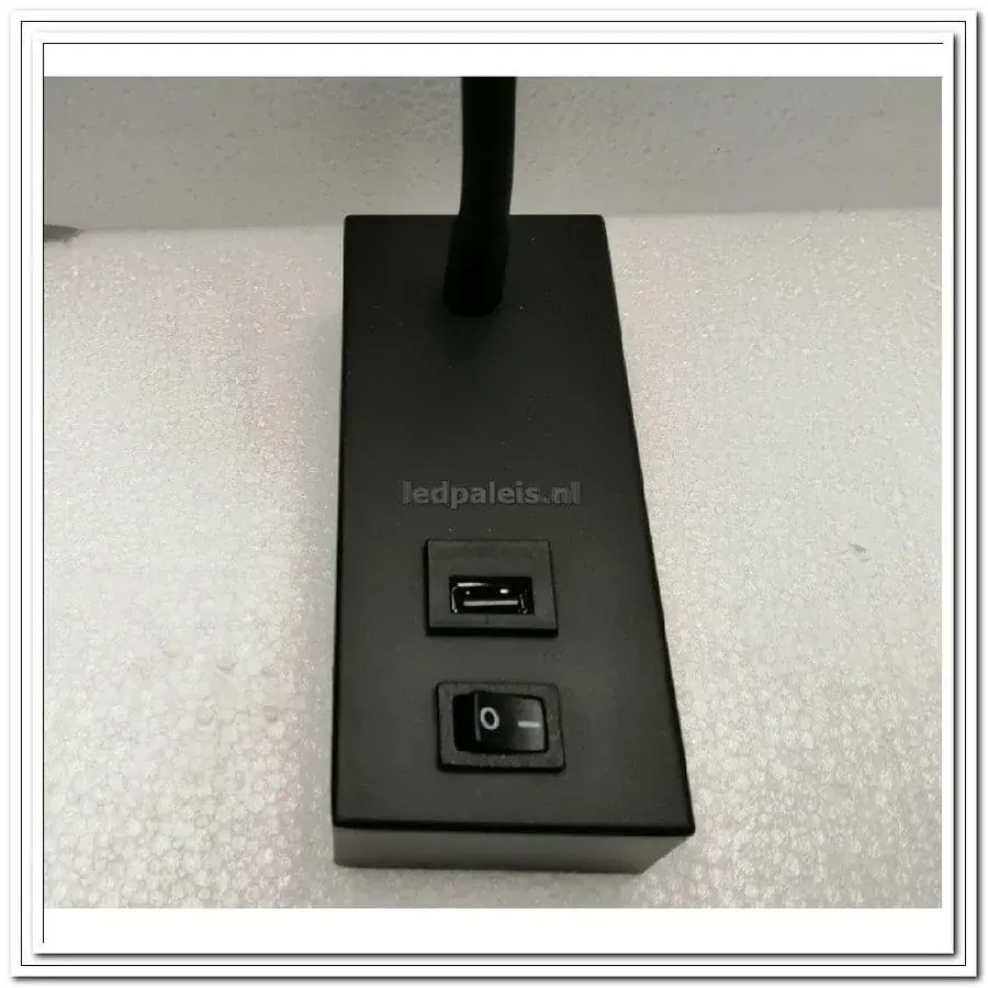 Foto 4 Wandspot LED met usb oplader zwart 3w 2700k rechthoek