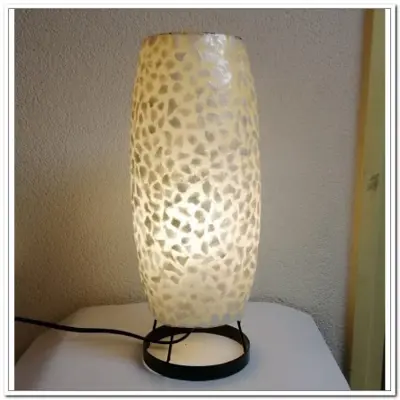 Foto van Tafellamp nachtkastlamp bedlamp Den Haag wit 35cm schelpenlamp