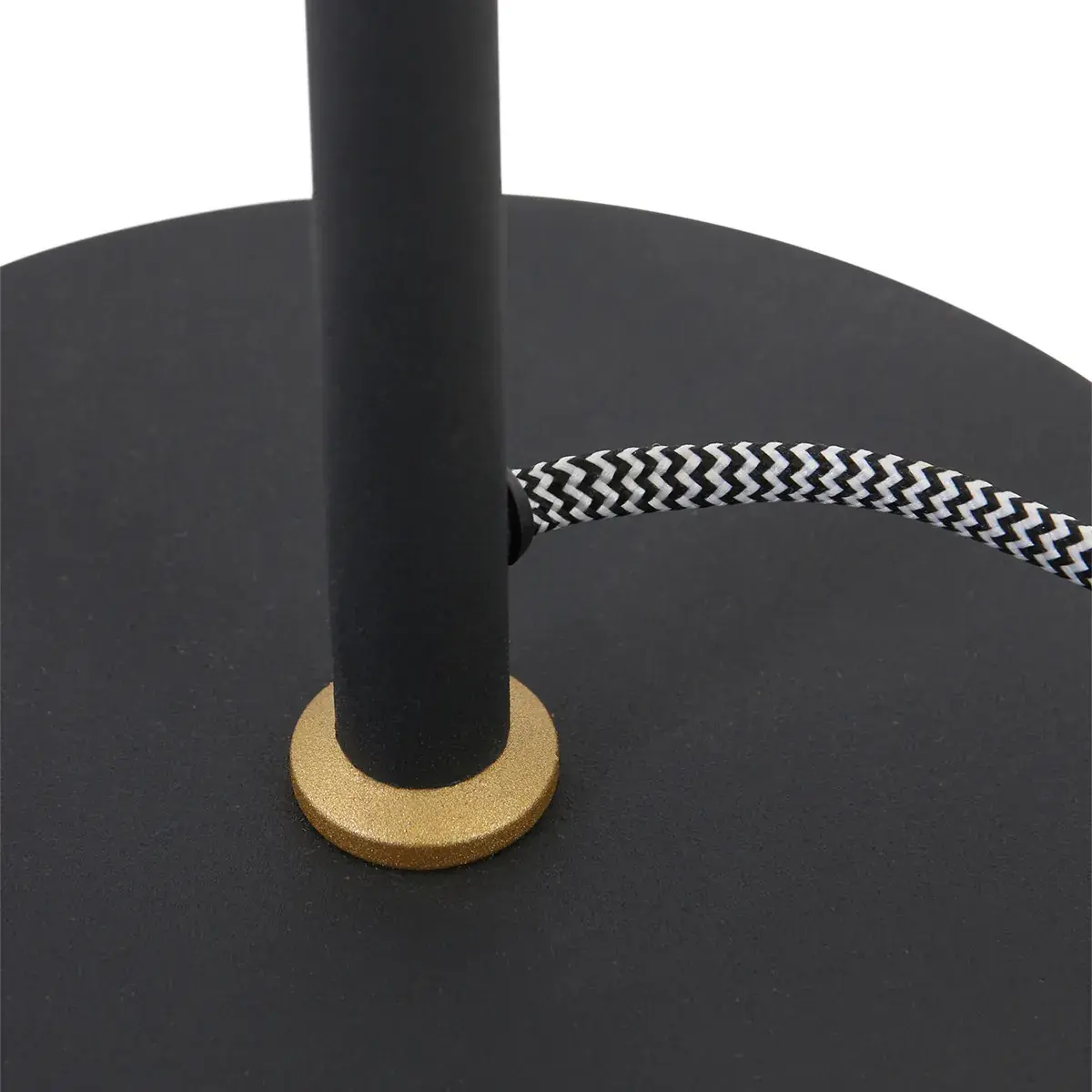 Foto 6 Tafell. 1-L metaal *M* Nove 1321ZW