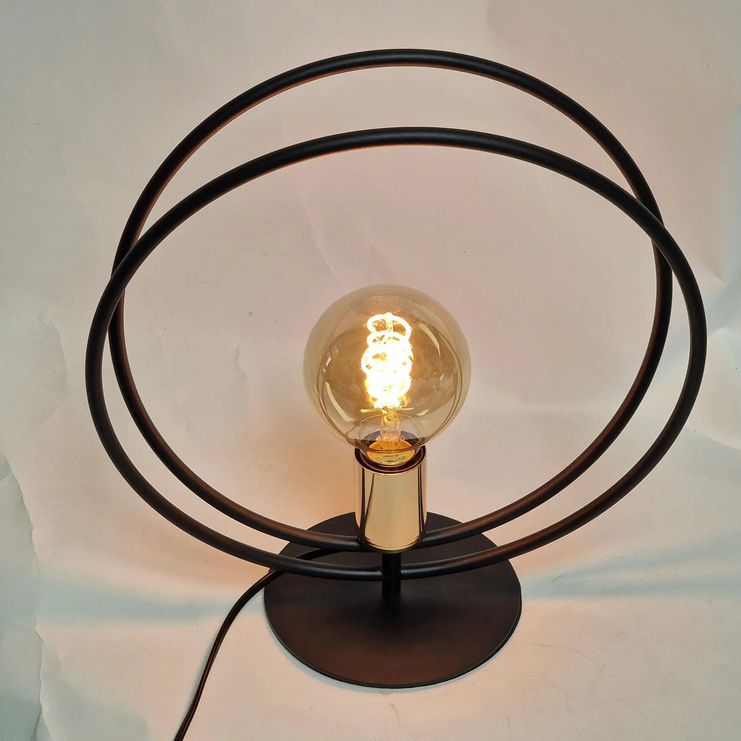 Foto 11 Tafellamp Ring Zwart Goud 34x36