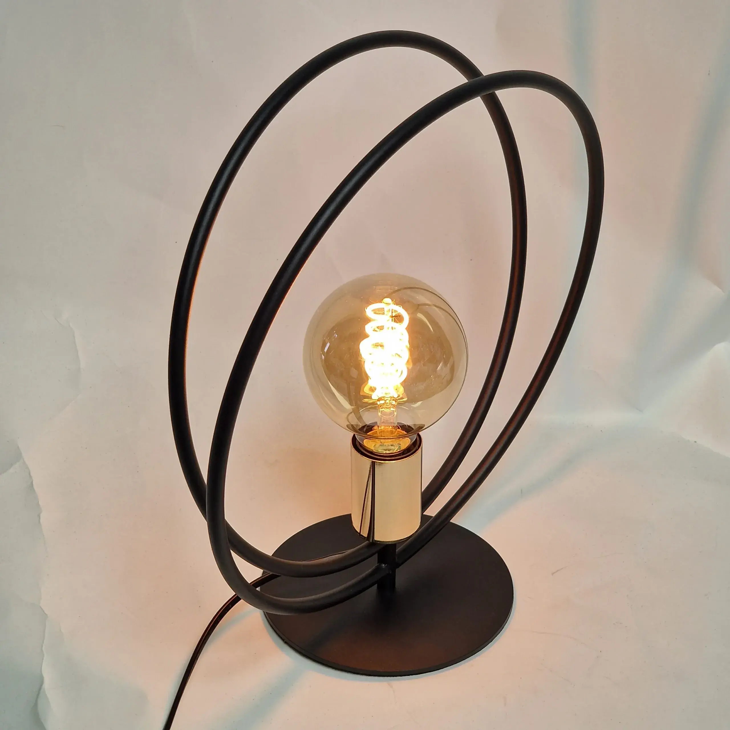 Foto 9 Tafellamp Ring Zwart Goud 34x36