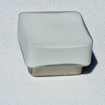 Foto van Wandlamp Dubro wit glas 11 x 11cm