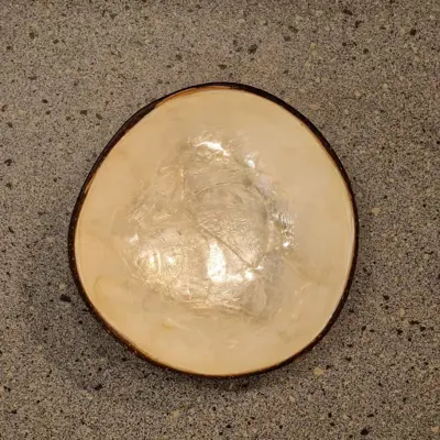 Foto van Kokosnoot bakje schelpen ingelegd opaal