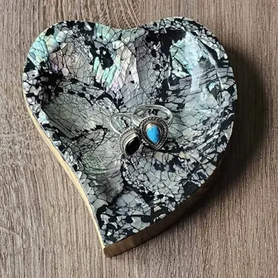 Foto van Houten bakje hart met schelp