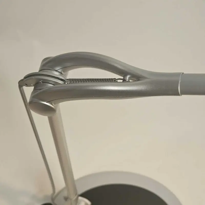 Foto 4 klemlamp bureaulamp zilver zwart G9 LED 3 standen