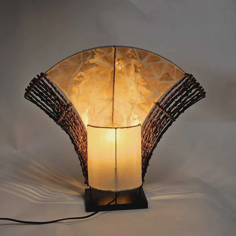 Foto 5 Tafellamp Waaier 43cm schelp en hout